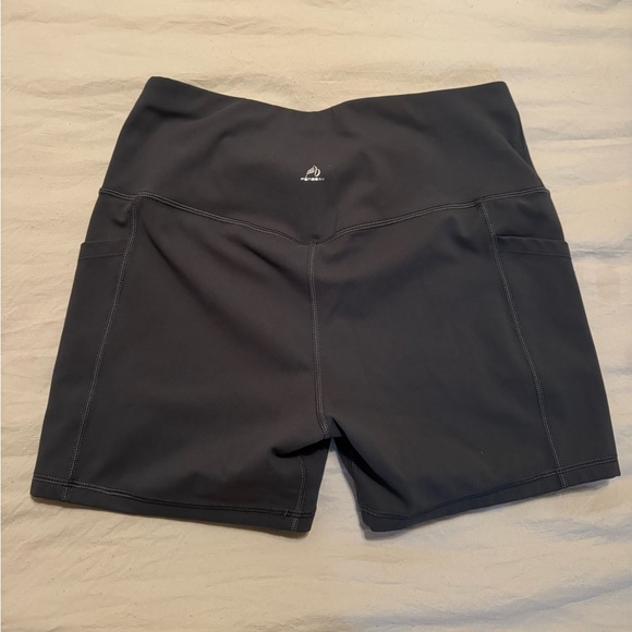 Grey biker shorts - Picture 2 of 4